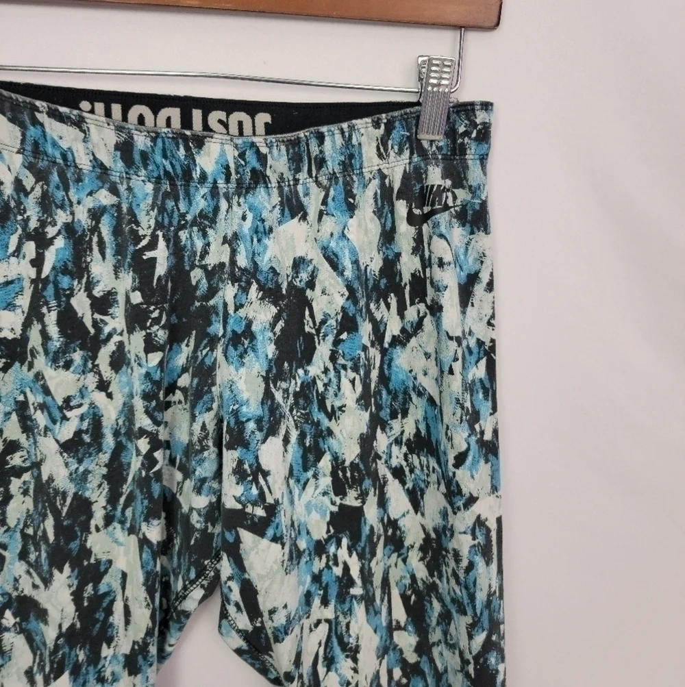 Women's Large Nike leggings